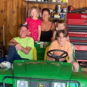 Meet your Posher, Robyn